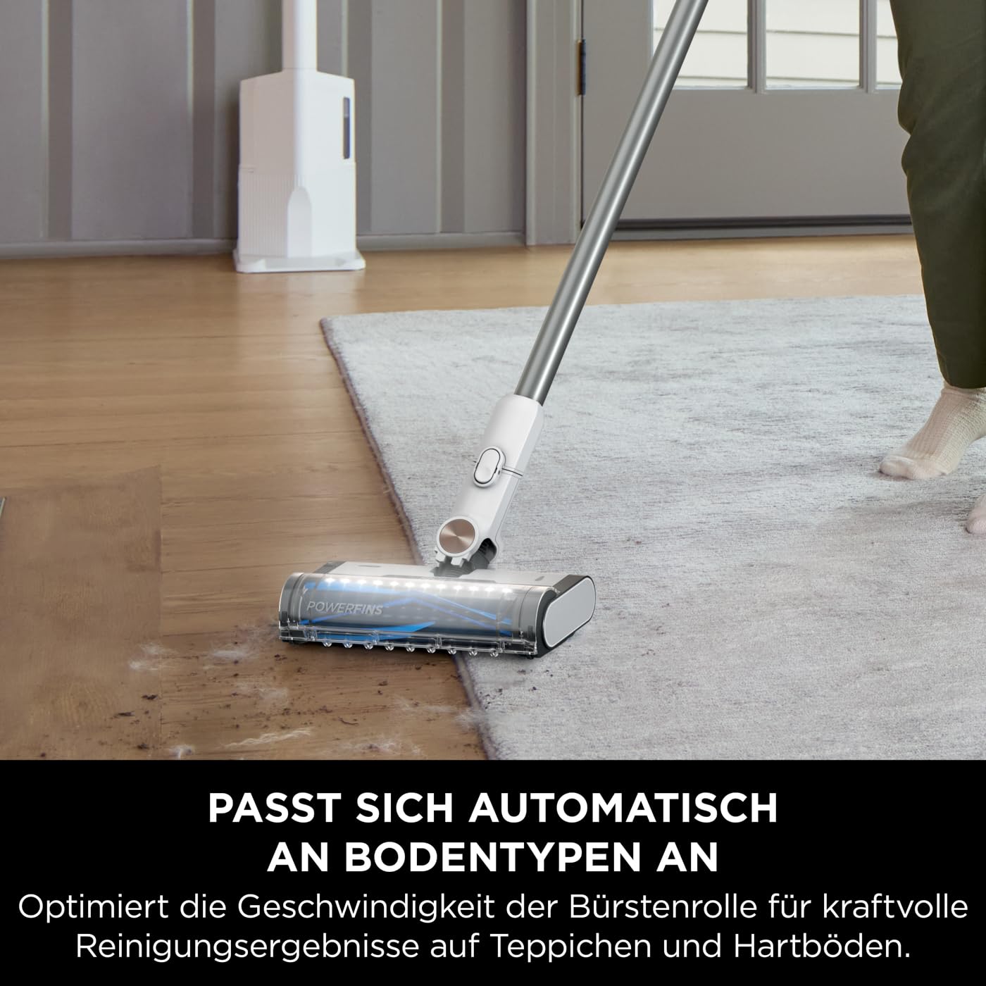 Shark Detect Clean Akku-Staubsauger, 60 Min Laufzeit, starke Saugkraft, DirtDetect, 2L Selbstentleerung, Anti-Hair-Wrap, Fugenaufsatz, Weiß.